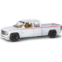 Revell Plastic Model 1999 Chevy Silverado Custom Pickup 1:25